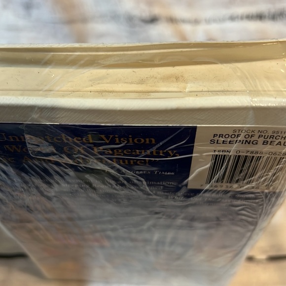 NIB Disney’s Sleeping Beauty Fully Restored Limited Edition VHS - Picture 3 of 4